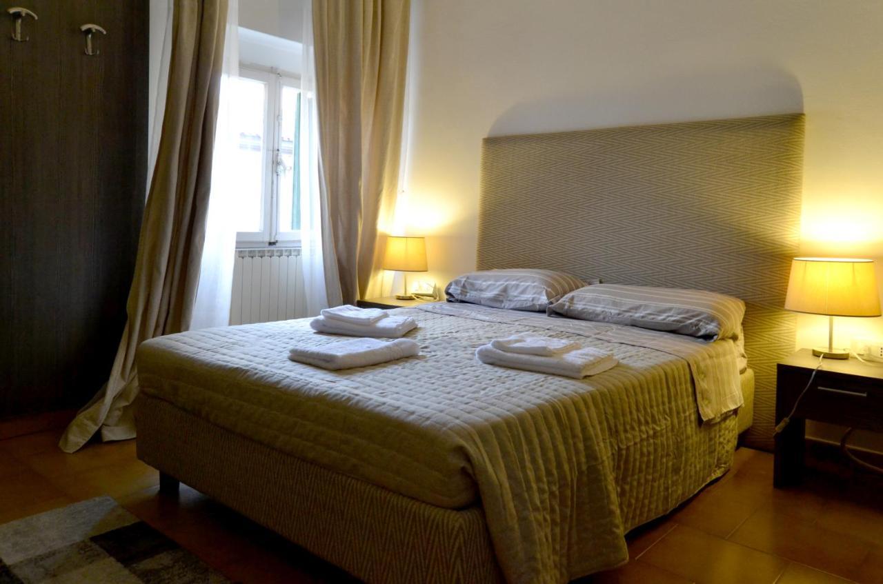 Gabrielli Rooms Et Apartments Sant Antonio Alloggio 4 M0230914084 베로나 외부 사진